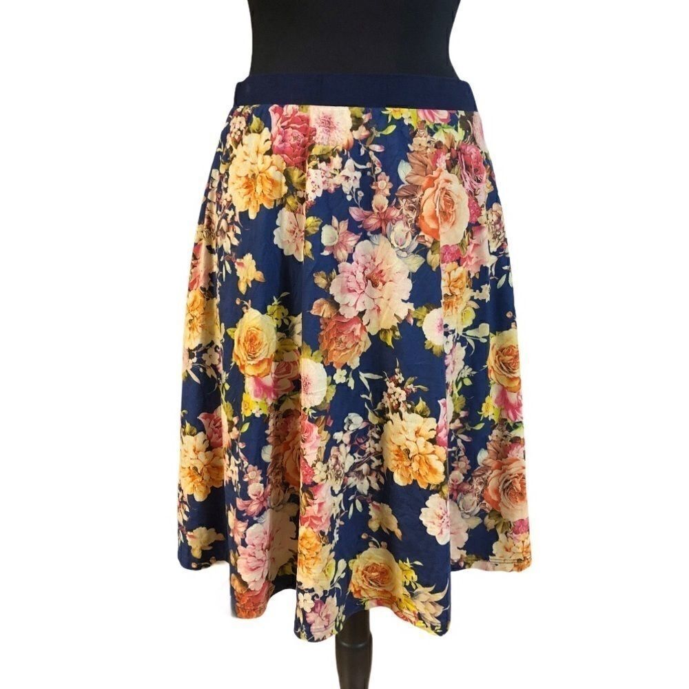 Le Lis Faux Suede Floral A-Line Swing Skirt Sz L